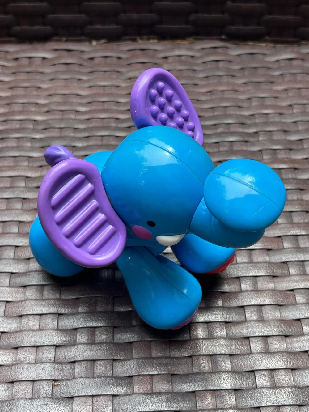 Fisher-Price Amazing Animals Blue Click & Clack Elephant.